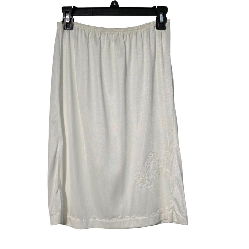 Vintage Half‎ Slip Off White Nylon Size Medium embroidered
